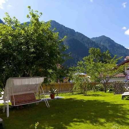 Garni Tyrolia Hotel Campitello di Fassa Buitenkant foto