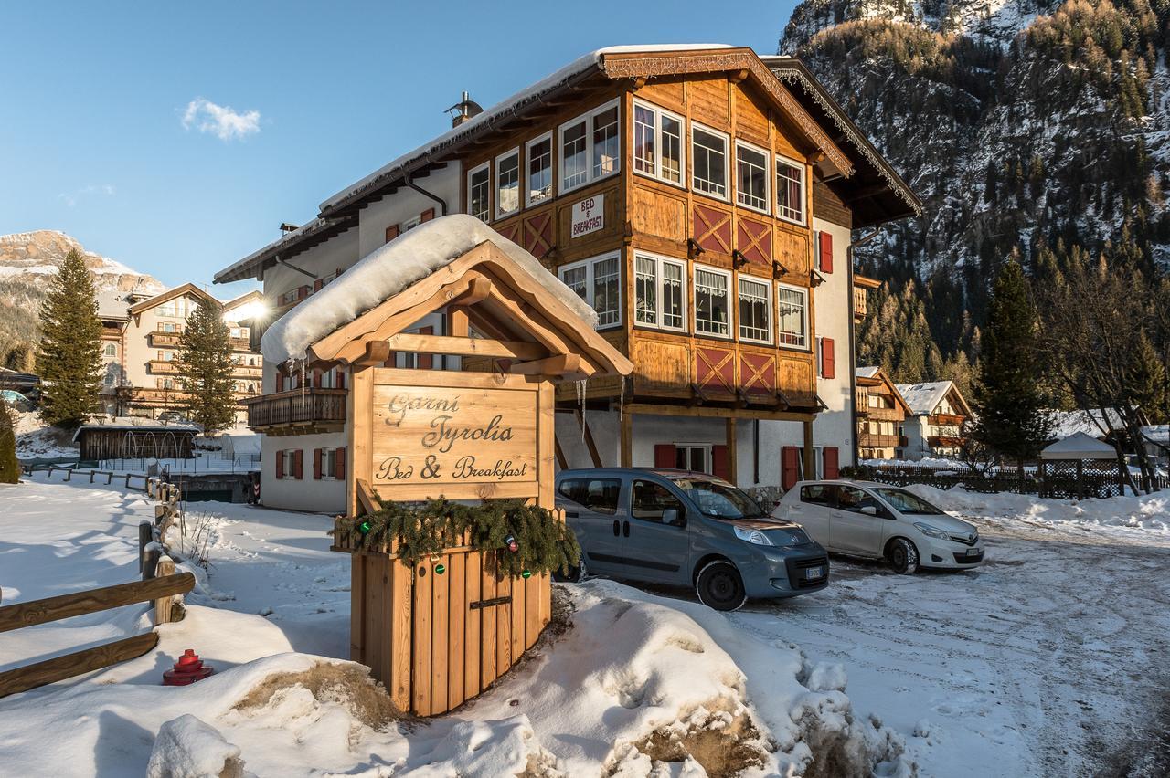 Garni Tyrolia Hotel Campitello di Fassa Buitenkant foto